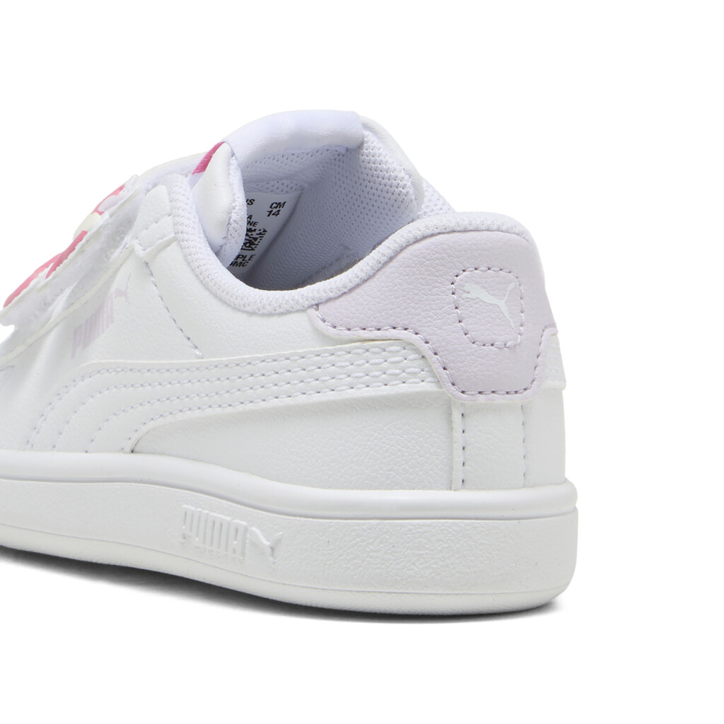 Puma Smash 3.0 Badges V Inf άσπρο με δύο αυτοκόλλητα για κορίτσι Puma Smash 3.0 Badges V Inf άσπρο με δύο αυτοκόλλητα για κορίτσι