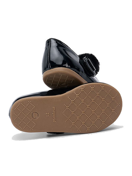 Mayoral Μαύρη Μπαλαρίνα Λουστρίνι Με Μπαρέτα Για Κορίτσι Mayoral Μαύρη Μπαλαρίνα Λουστρίνι Με Μπαρέτα Για Κορίτσι